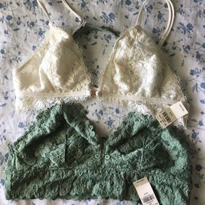 2 aerie bralettes cream and green